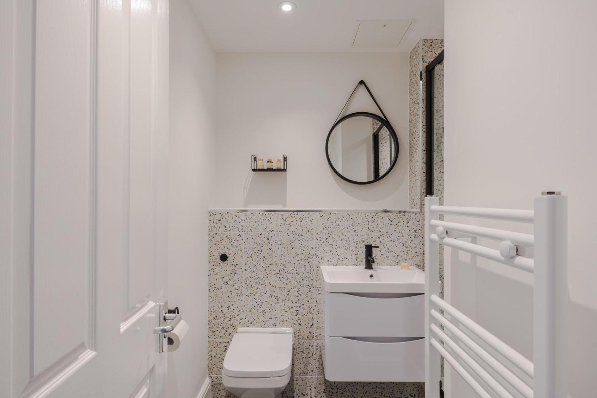 Apartamento The Sensual Breeze - Fitzrovia - Frankie Says Londres Exterior foto