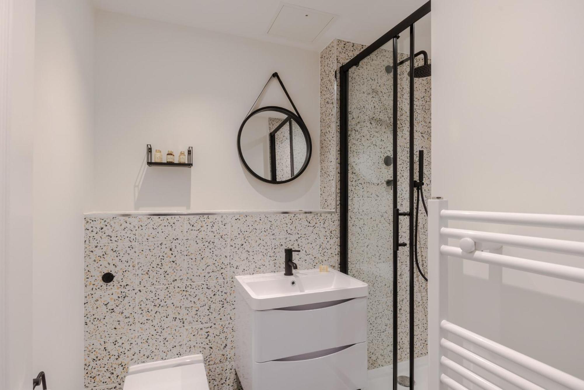 Apartamento The Sensual Breeze - Fitzrovia - Frankie Says Londres Exterior foto